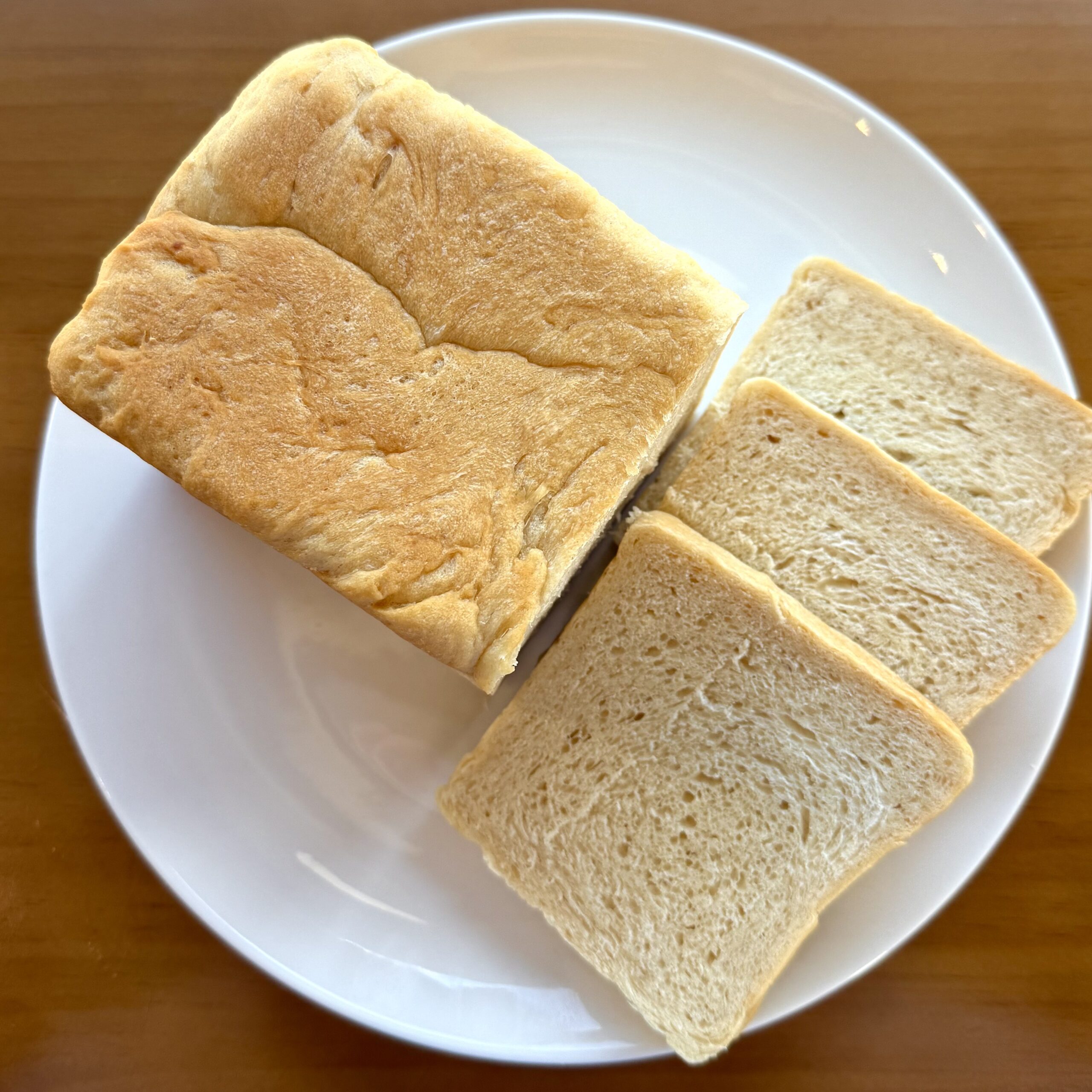 loaf of sliced white bread