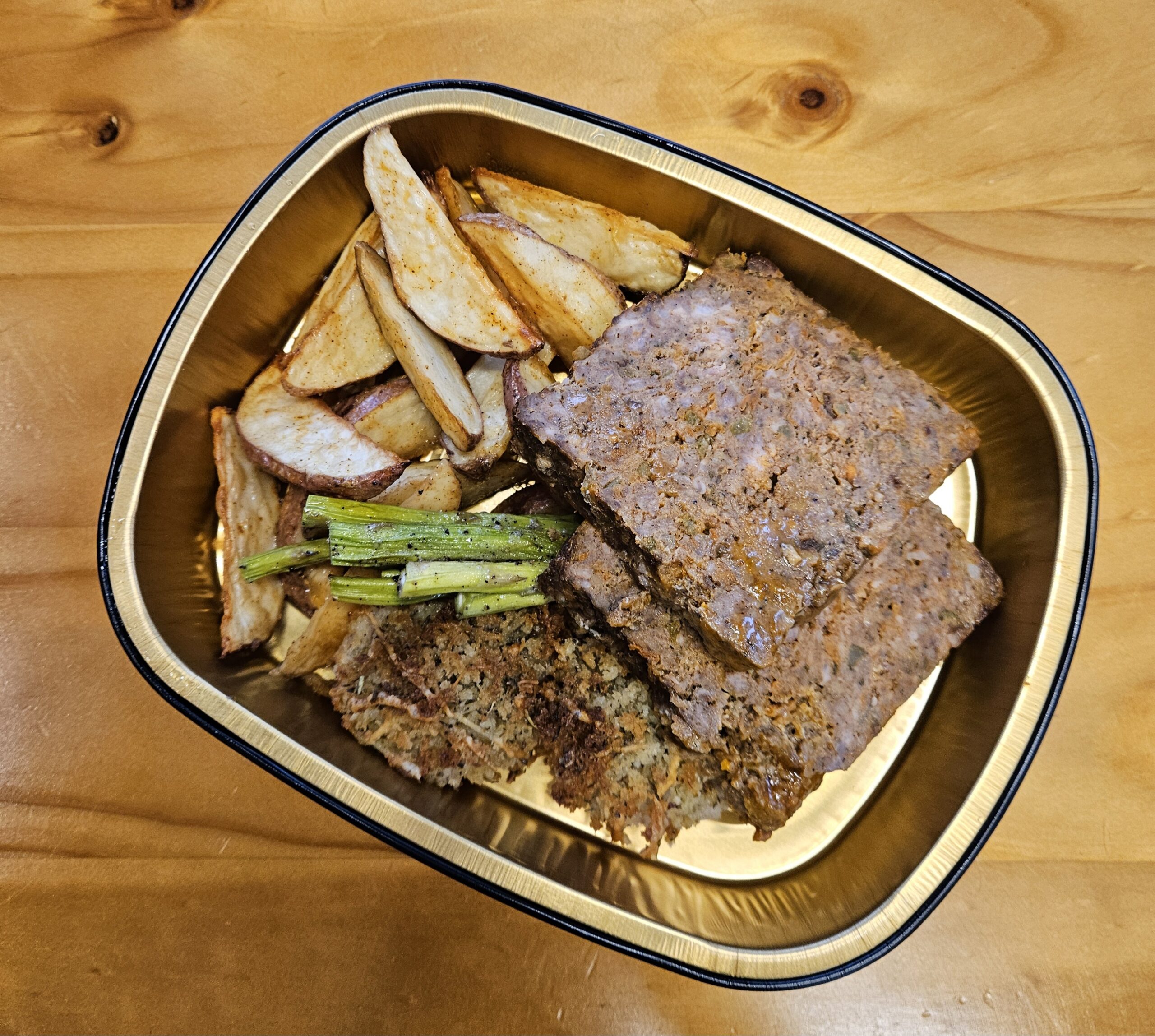Meatloaf w/ roasted potatoes, tomato, and asparagus